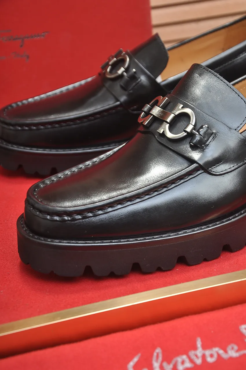 Men's shoes 💰500💶[Ferragamo/Ferragamo] The latest model in the counter. Original imported high-quality cowhide with open edges + imported 🐂 water-dyed cowhide lining + original luxury metal buckle + original combined outsole. Comparison without pressure 38--45 (45 is custom-made and cannot be returned or exchanged)